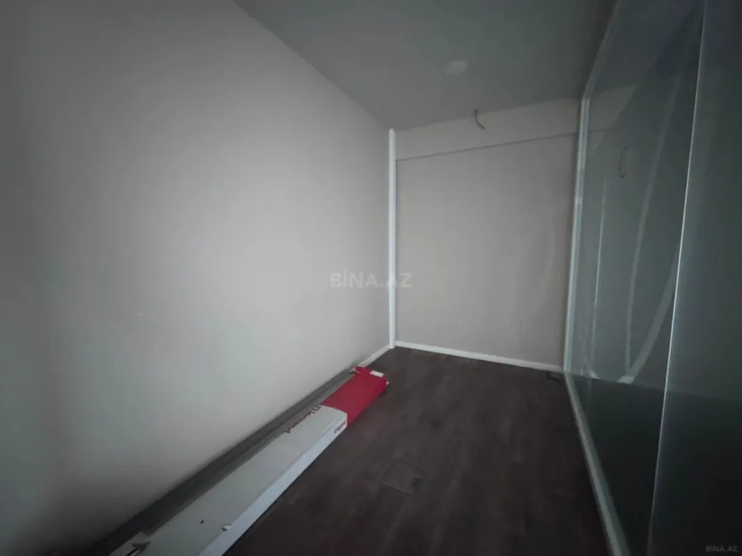 Kirayə verilir 6 otaqlı ofis 270 m²