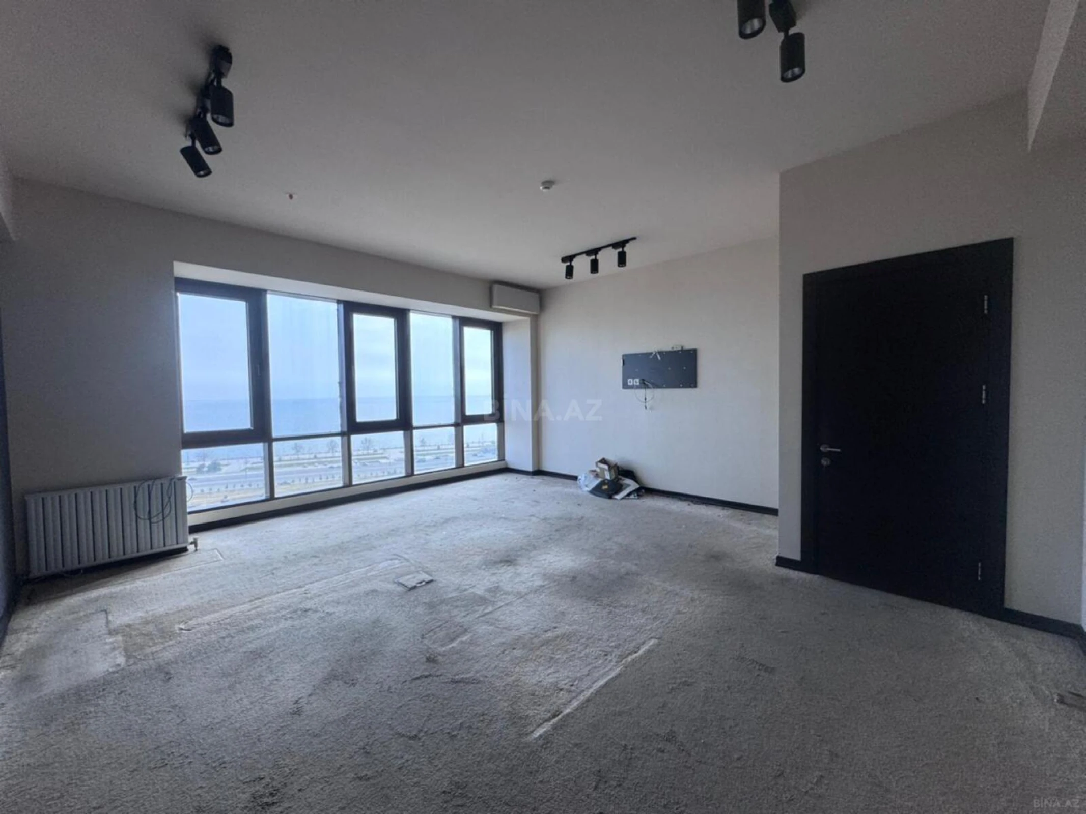 Kirayə verilir 6 otaqlı ofis 270 m²