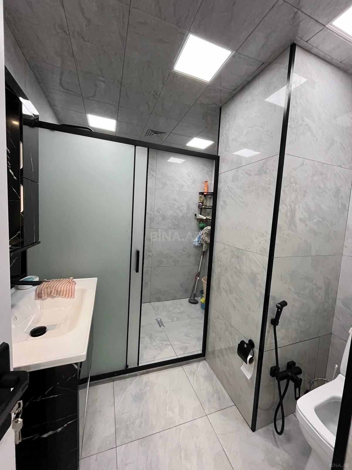 Satılır 3 otaqlı mənzil 79 m²