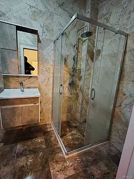 Satılır 2 otaqlı mənzil 77 m²