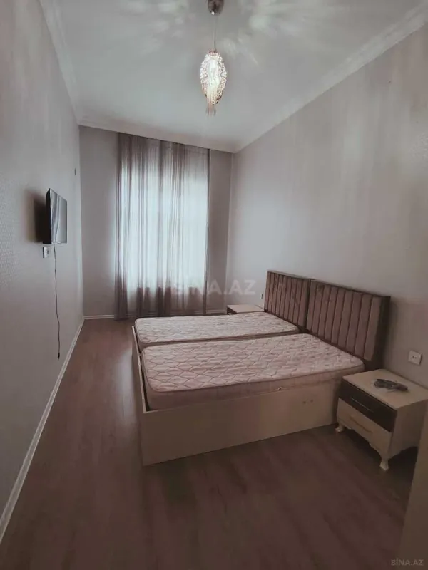 Satılır 2 otaqlı mənzil 77 m²