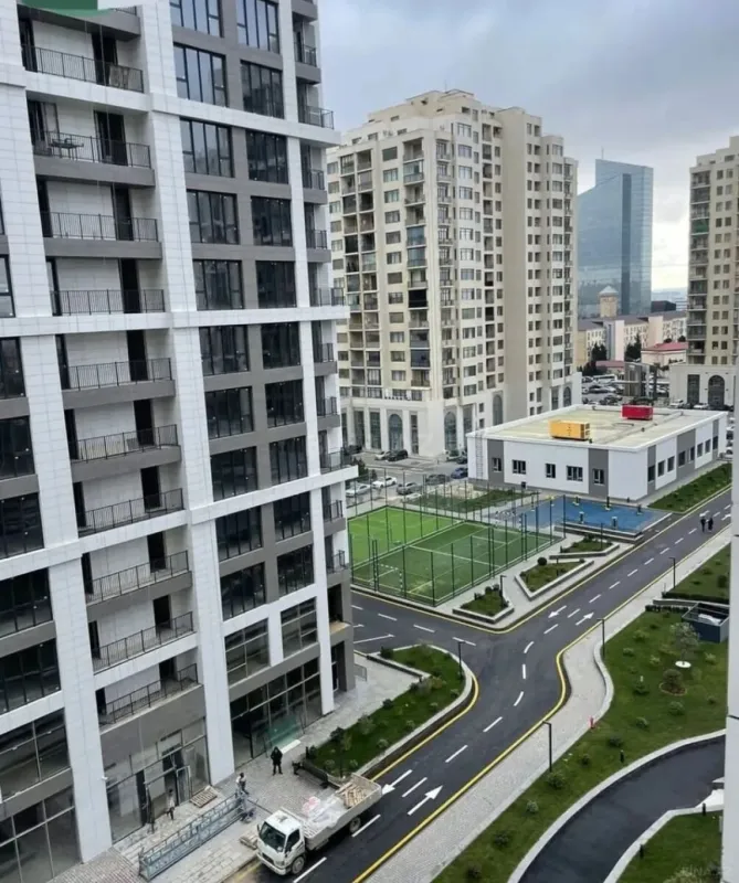 Satılır 2 otaqlı mənzil 117.4 m²