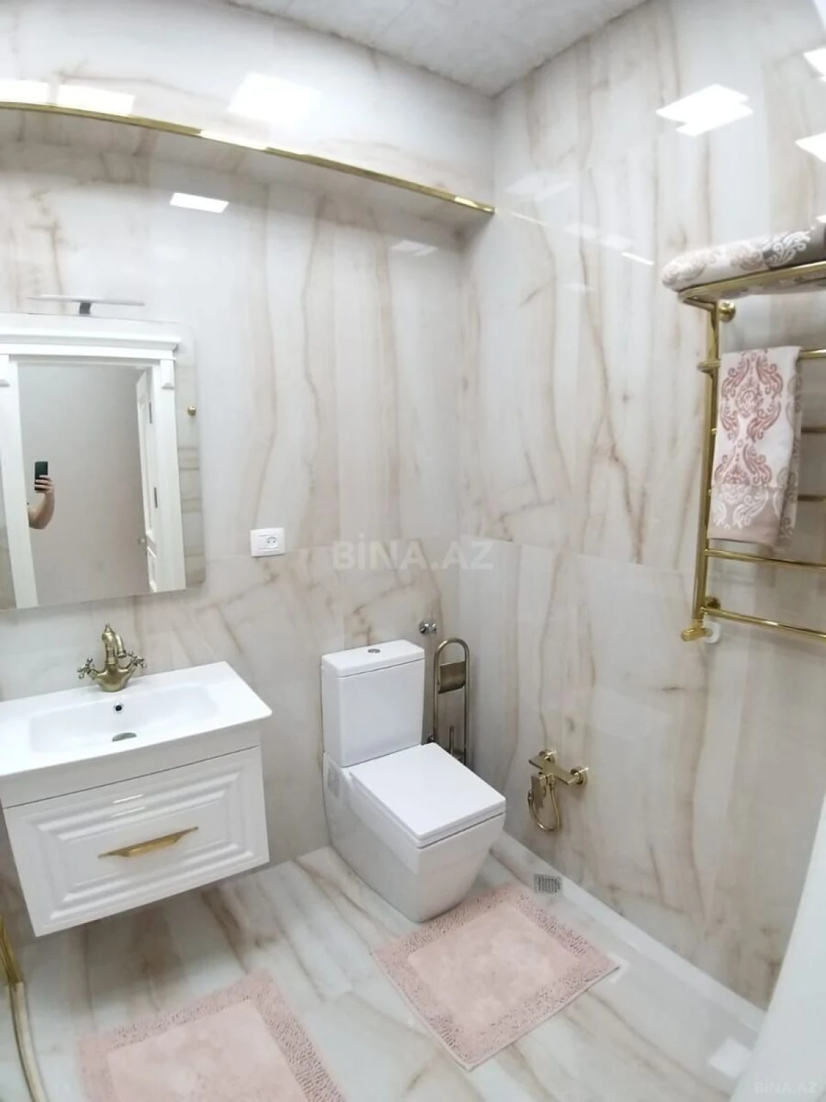 Kirayə verilir 3 otaqlı mənzil 140 m²