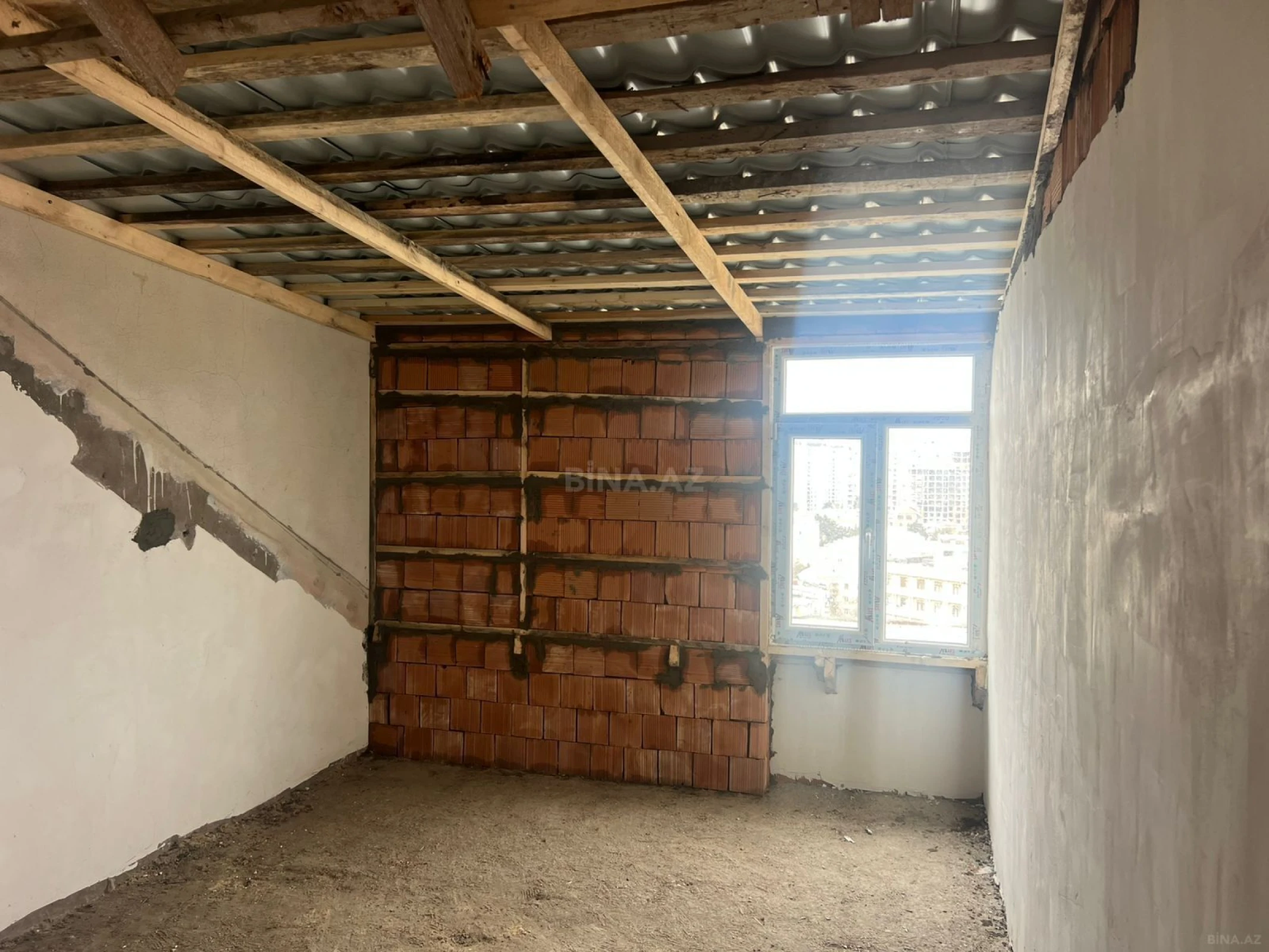 Satılır 3 otaqlı mənzil 78 m²