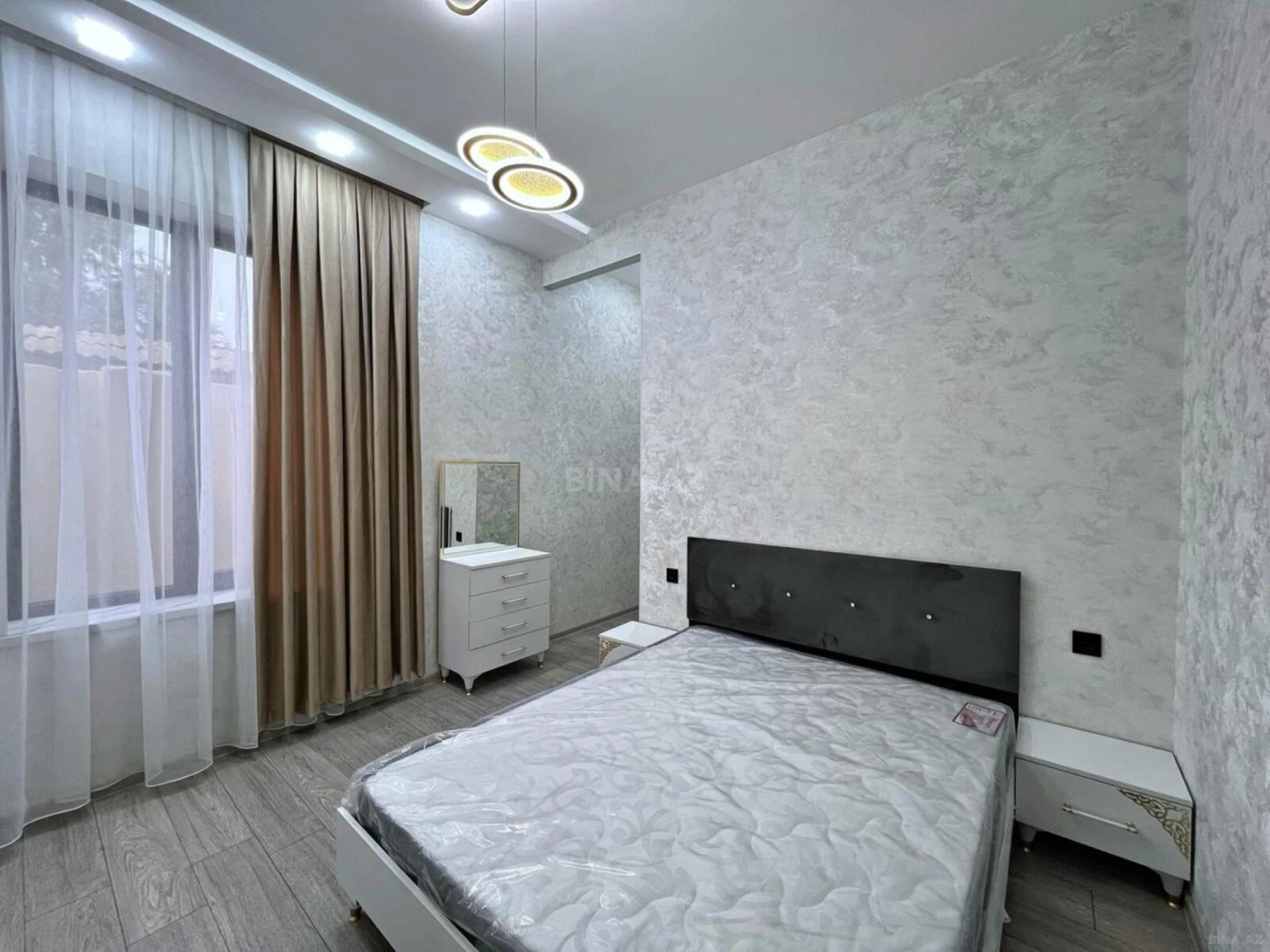 Satılır 4 otaqlı həyət evi 150 m²