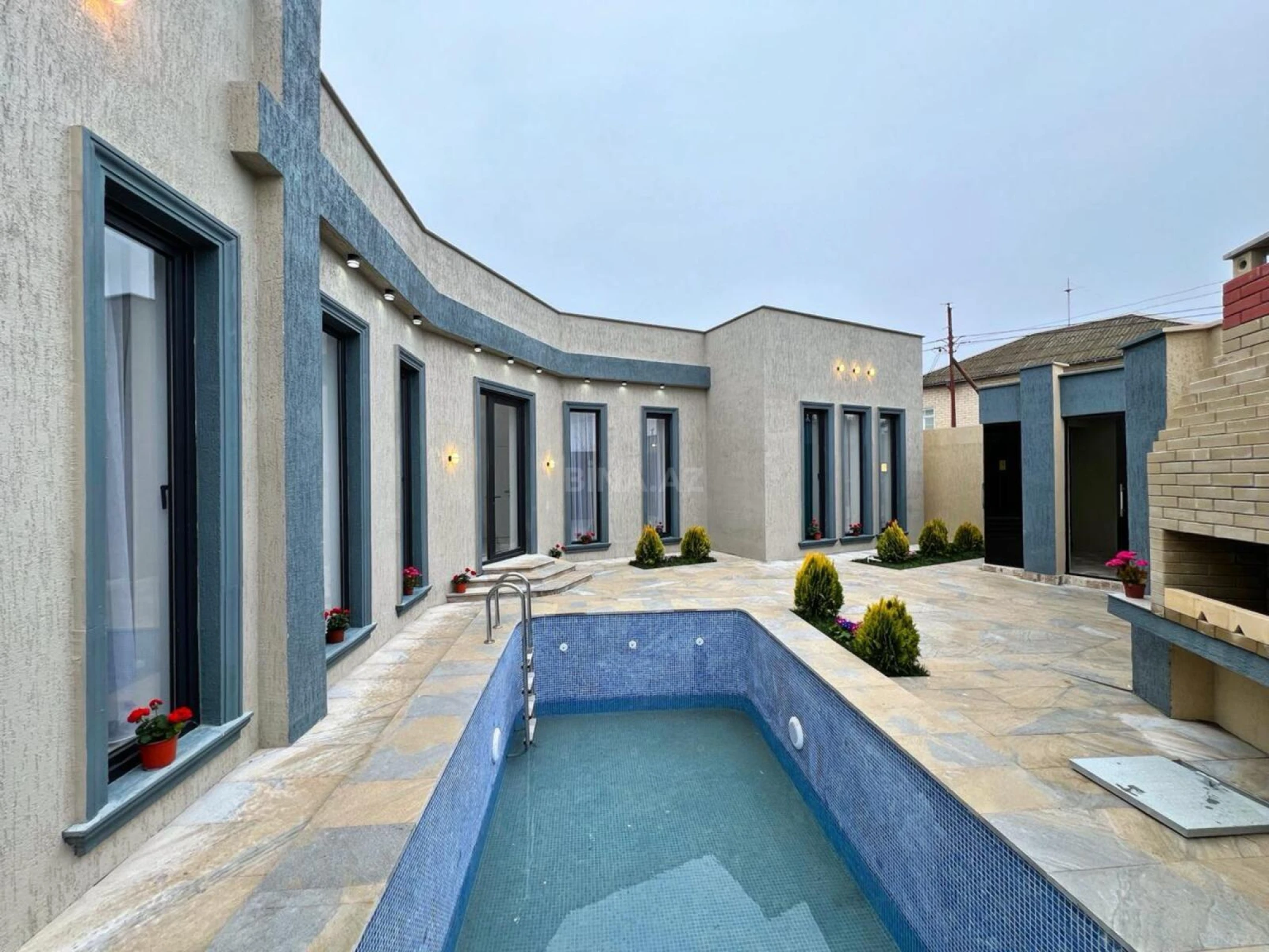 Satılır 4 otaqlı həyət evi 150 m²