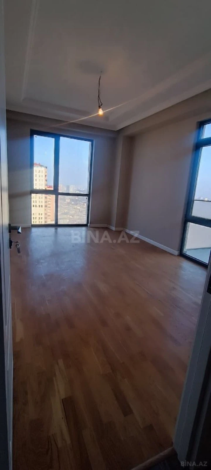 Satılır 3 otaqlı mənzil 90 m²