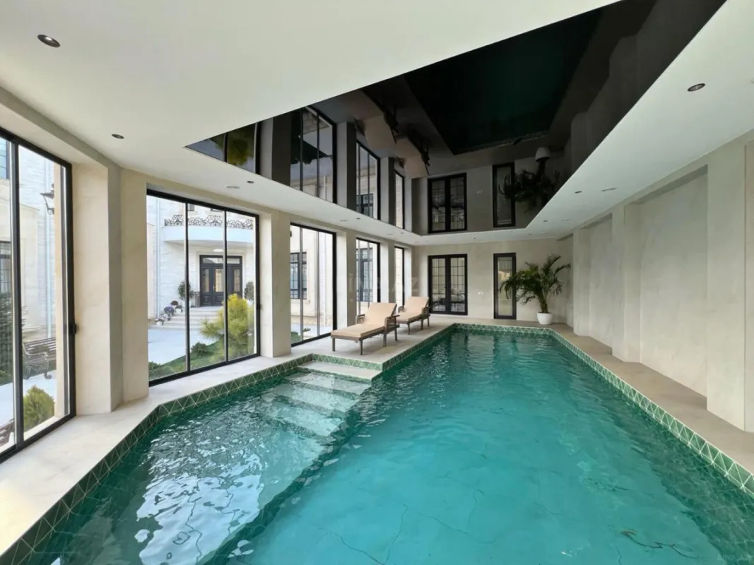 Satılır 7 otaqlı həyət evi 600 m²