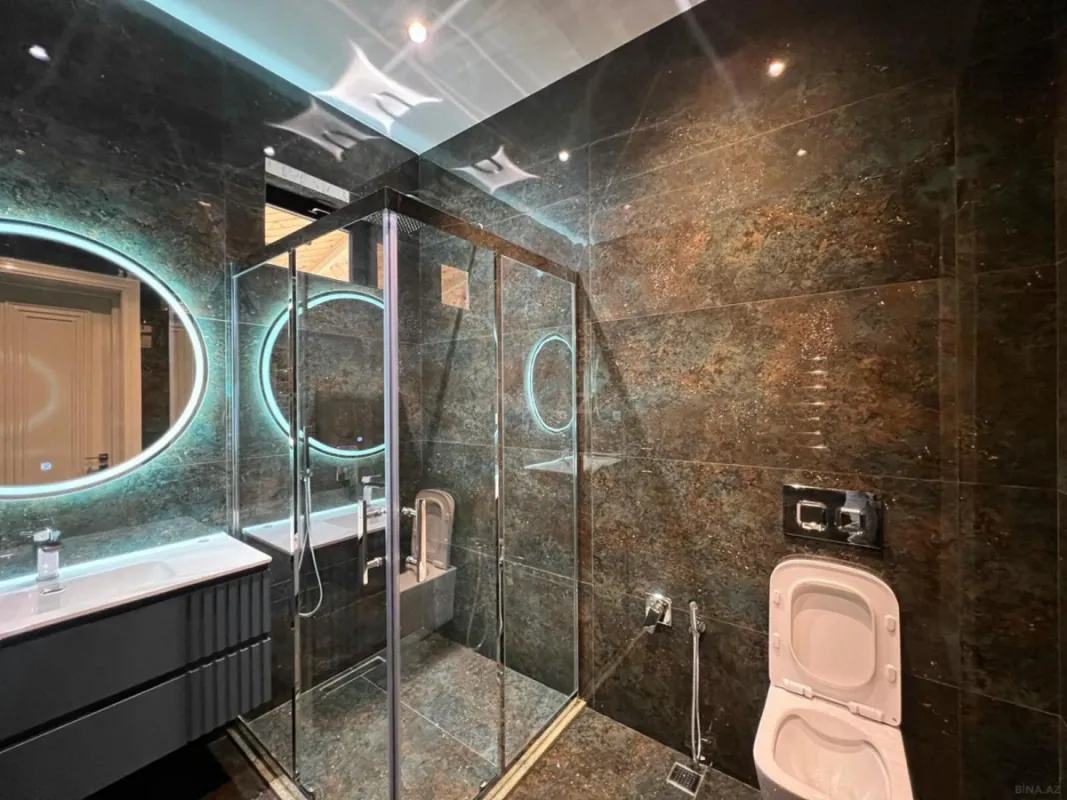 Satılır 7 otaqlı həyət evi 600 m²