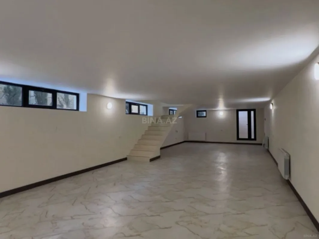 Satılır 7 otaqlı həyət evi 600 m²