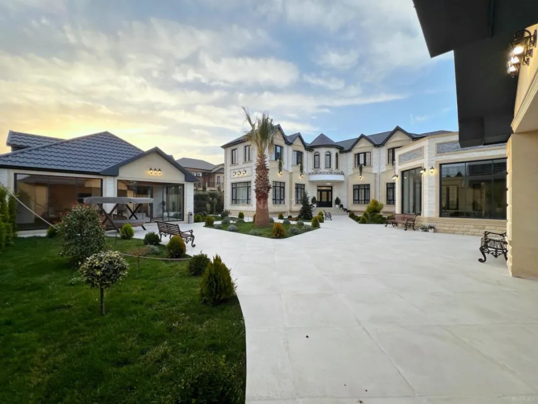 Satılır 7 otaqlı həyət evi 600 m²