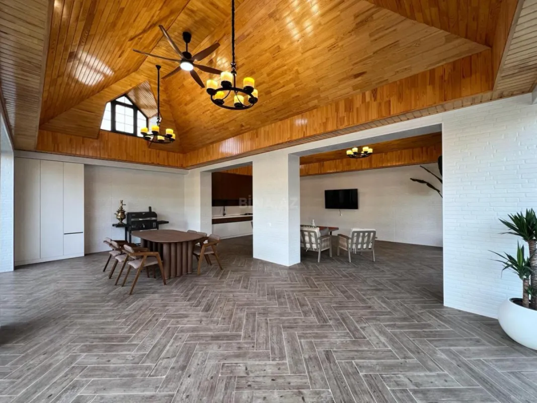 Satılır 7 otaqlı həyət evi 600 m²