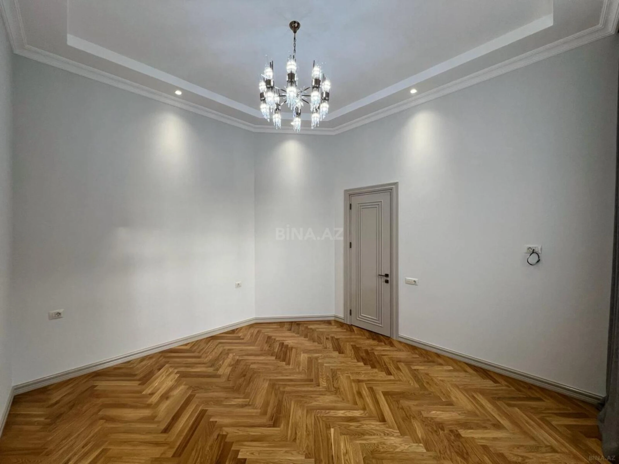 Satılır 7 otaqlı həyət evi 600 m²