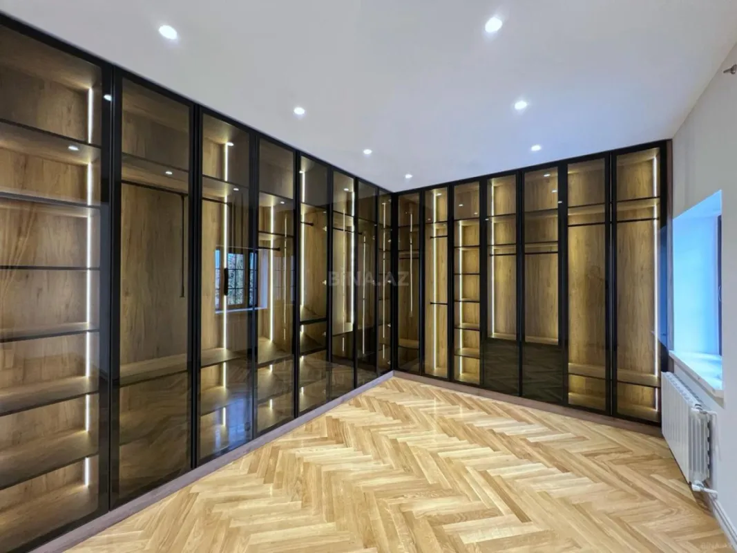 Satılır 7 otaqlı həyət evi 600 m²