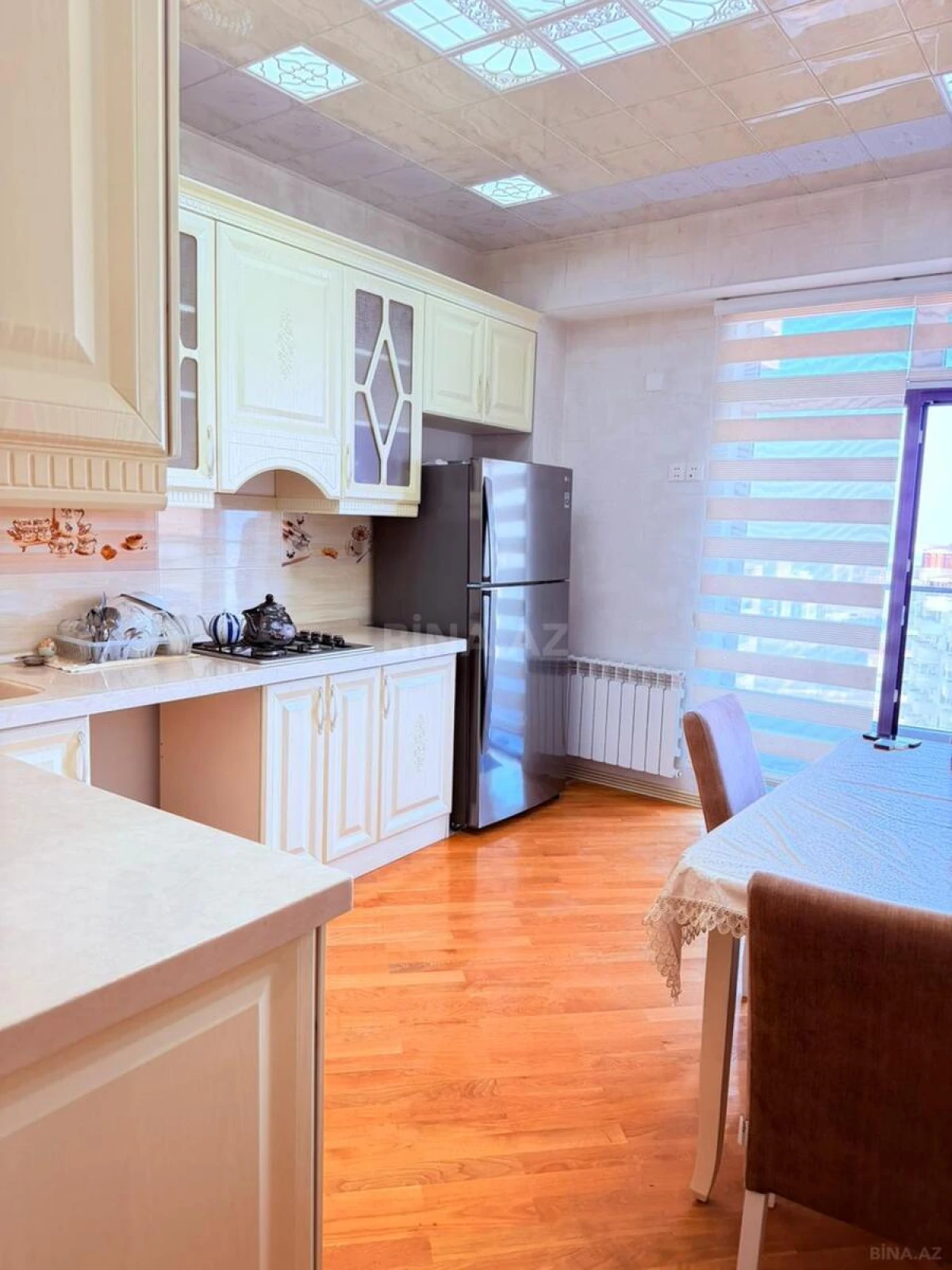 Kirayə verilir 3 otaqlı mənzil 115 m²