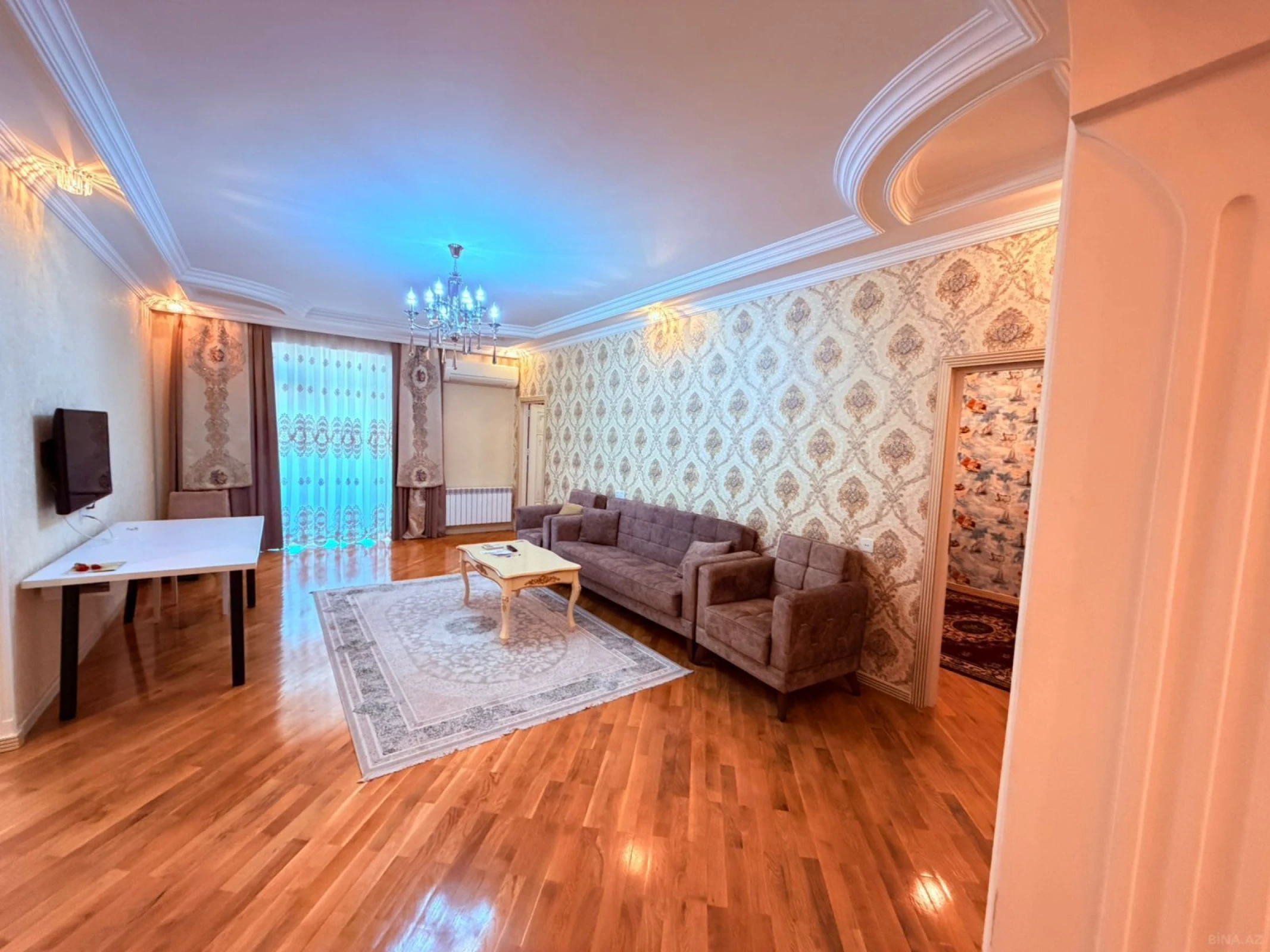 Kirayə verilir 3 otaqlı mənzil 115 m²