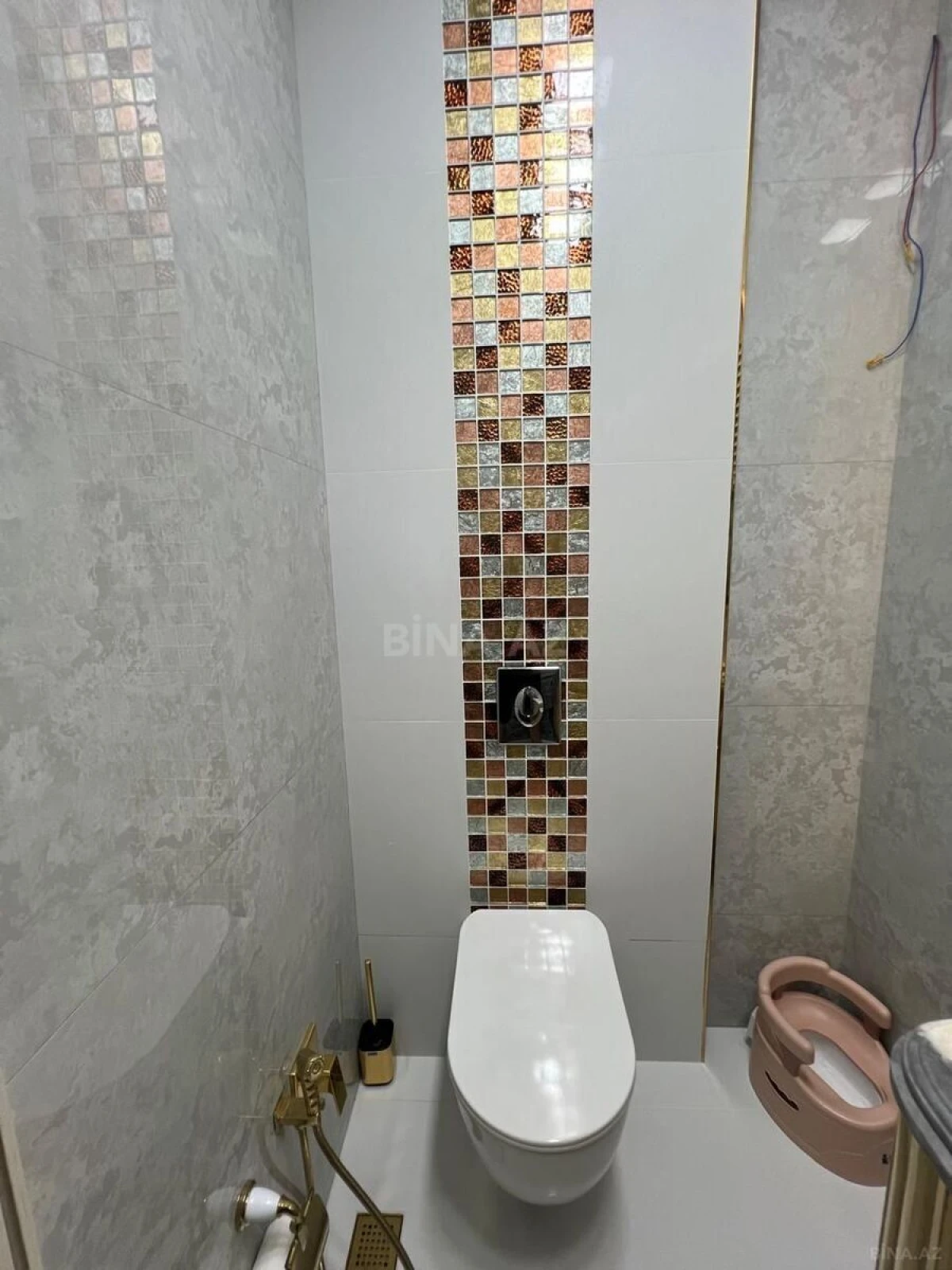 Satılır 3 otaqlı mənzil 112 m²