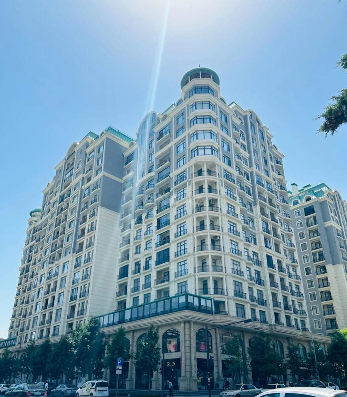 Satılır 3 otaqlı mənzil 112 m²