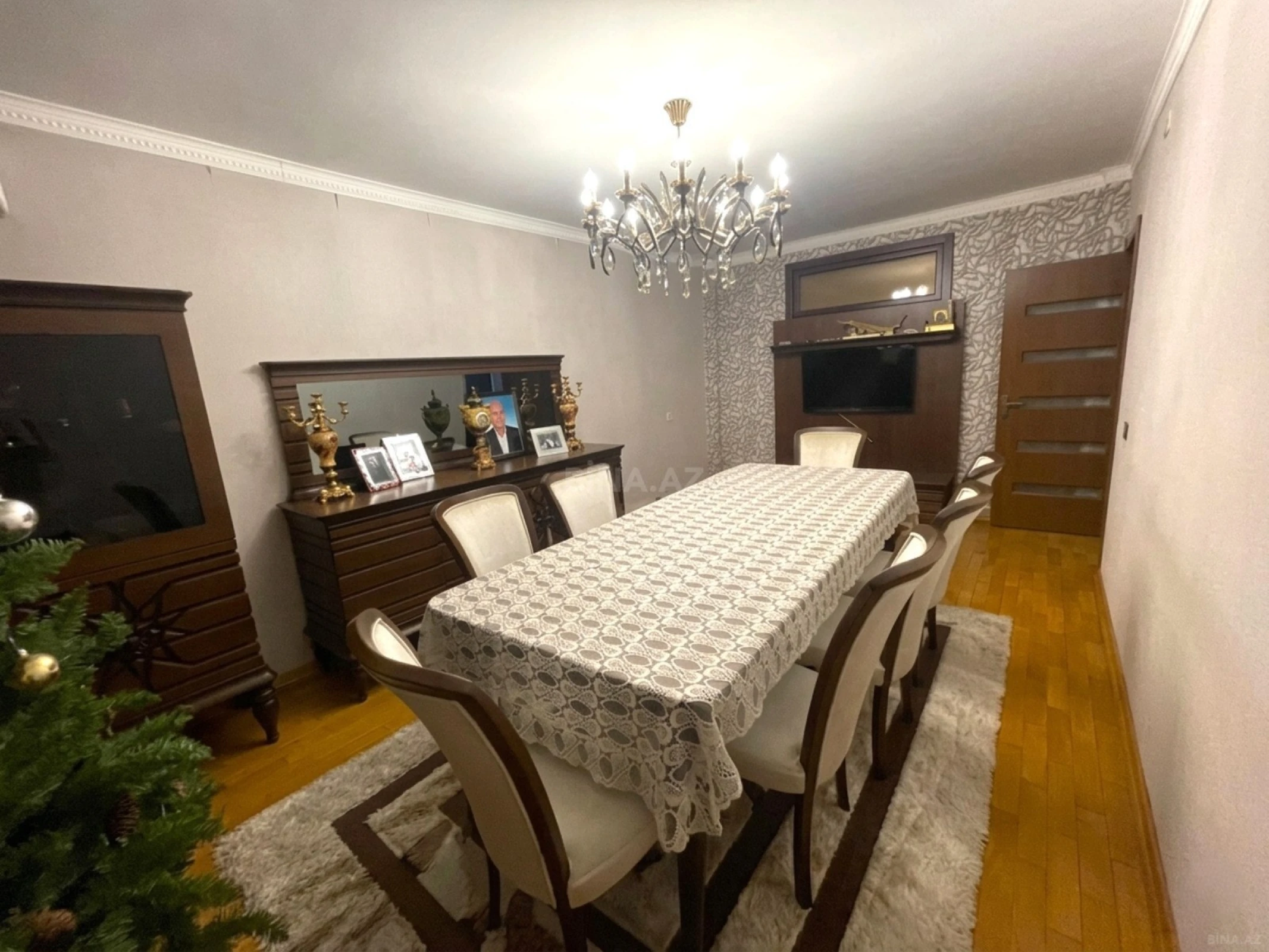 Satılır 3 otaqlı mənzil 105 m²