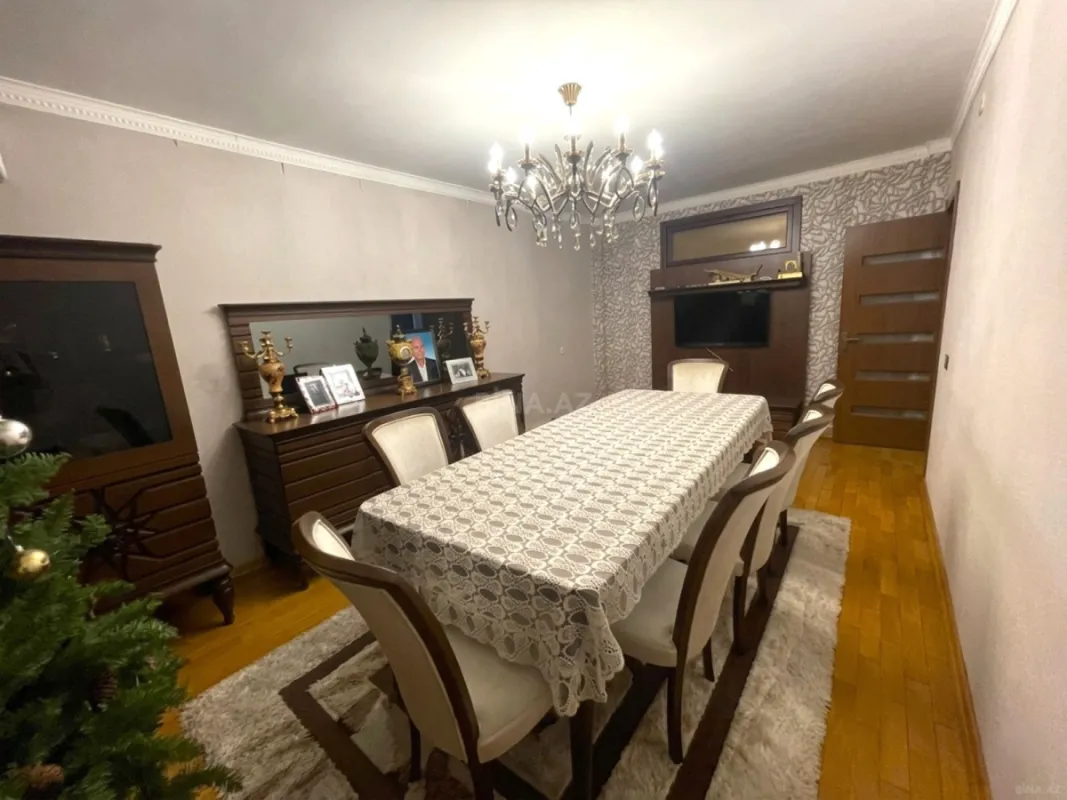 Satılır 3 otaqlı mənzil 105 m²