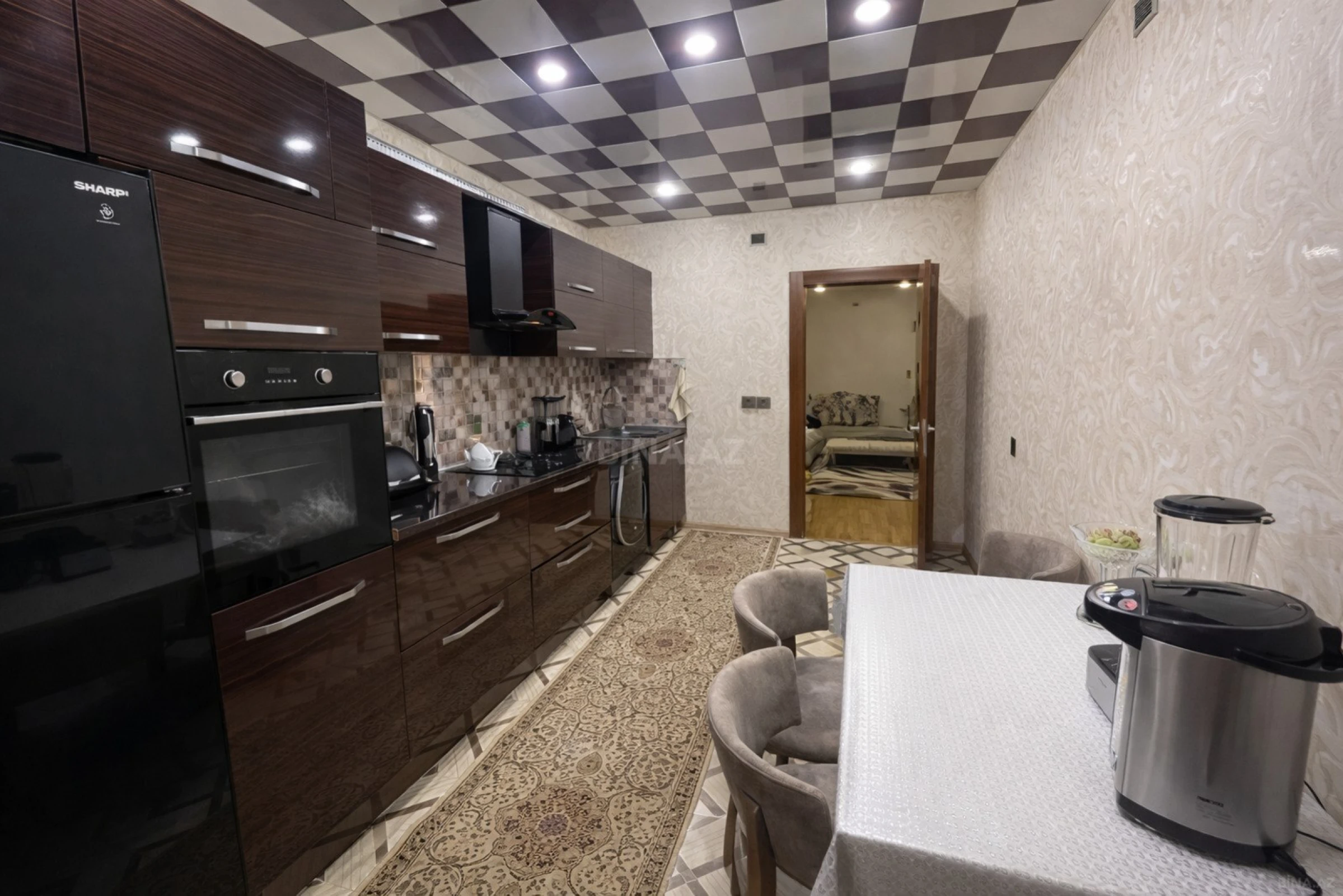 Satılır 3 otaqlı mənzil 105 m²