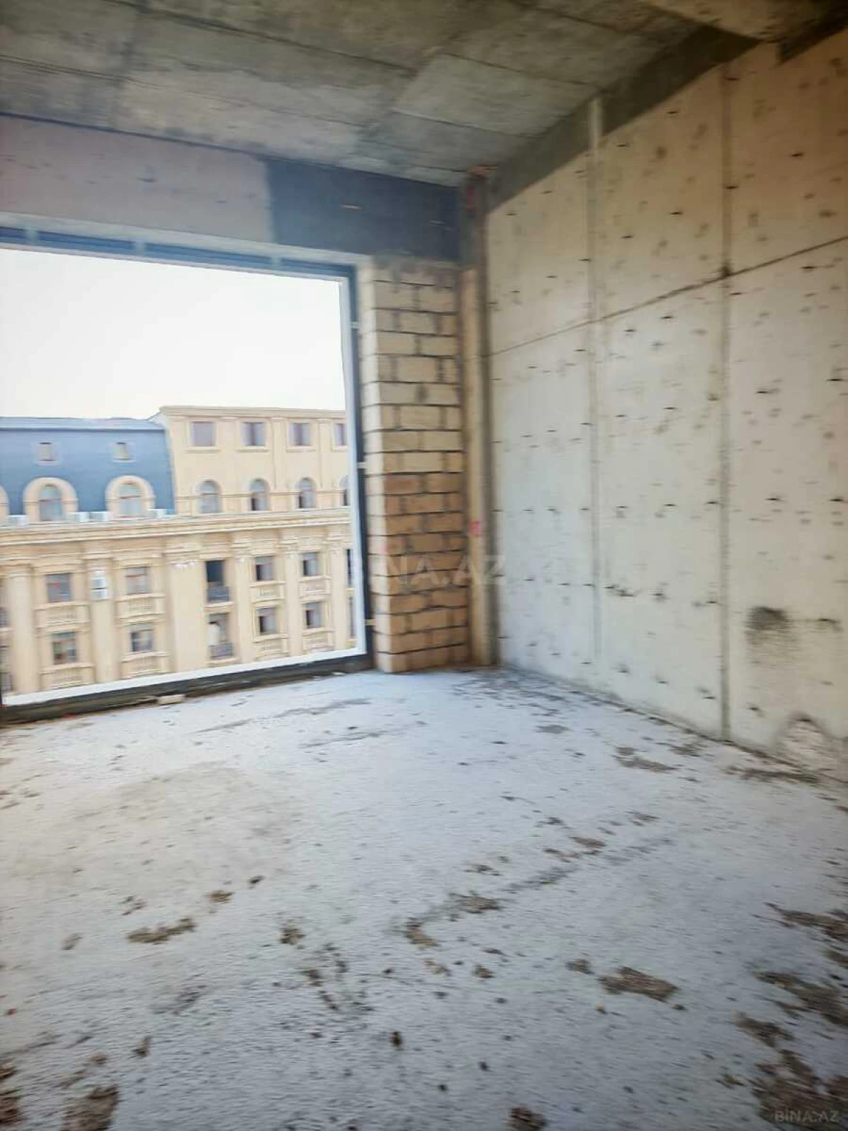 Satılır 2 otaqlı mənzil 124.1 m²