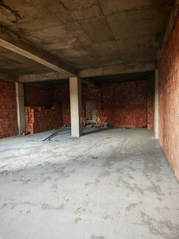 Satılır 2 otaqlı mənzil 124.1 m²