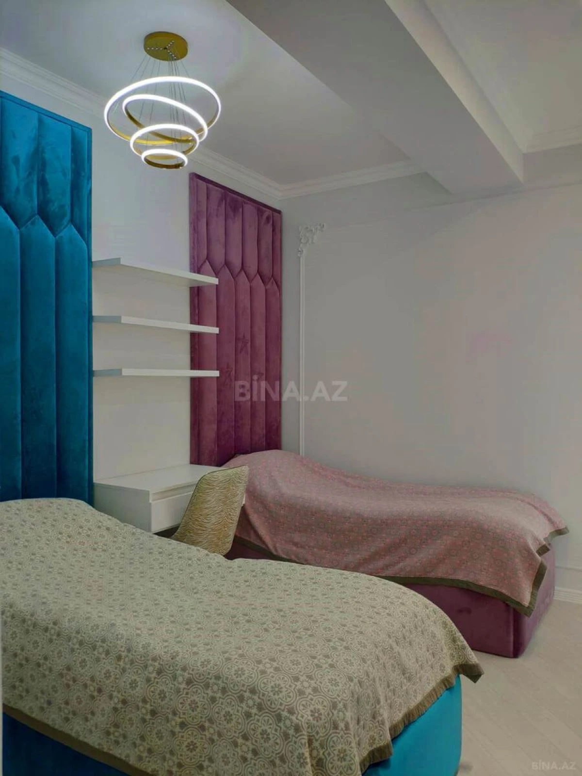 Satılır 3 otaqlı mənzil 113 m²