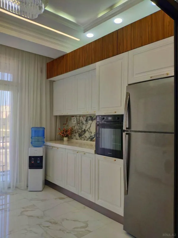 Satılır 3 otaqlı mənzil 113 m²
