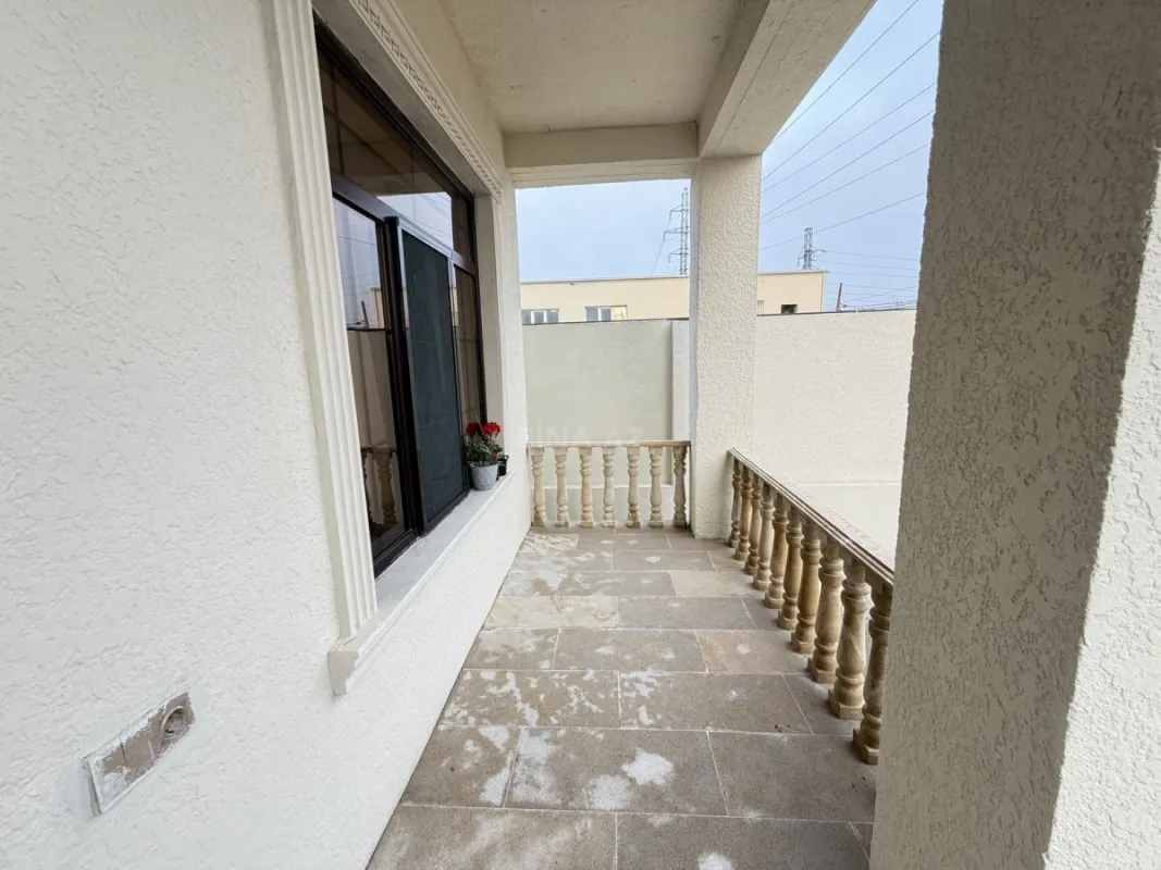 Satılır 6 otaqlı həyət evi 260 m²