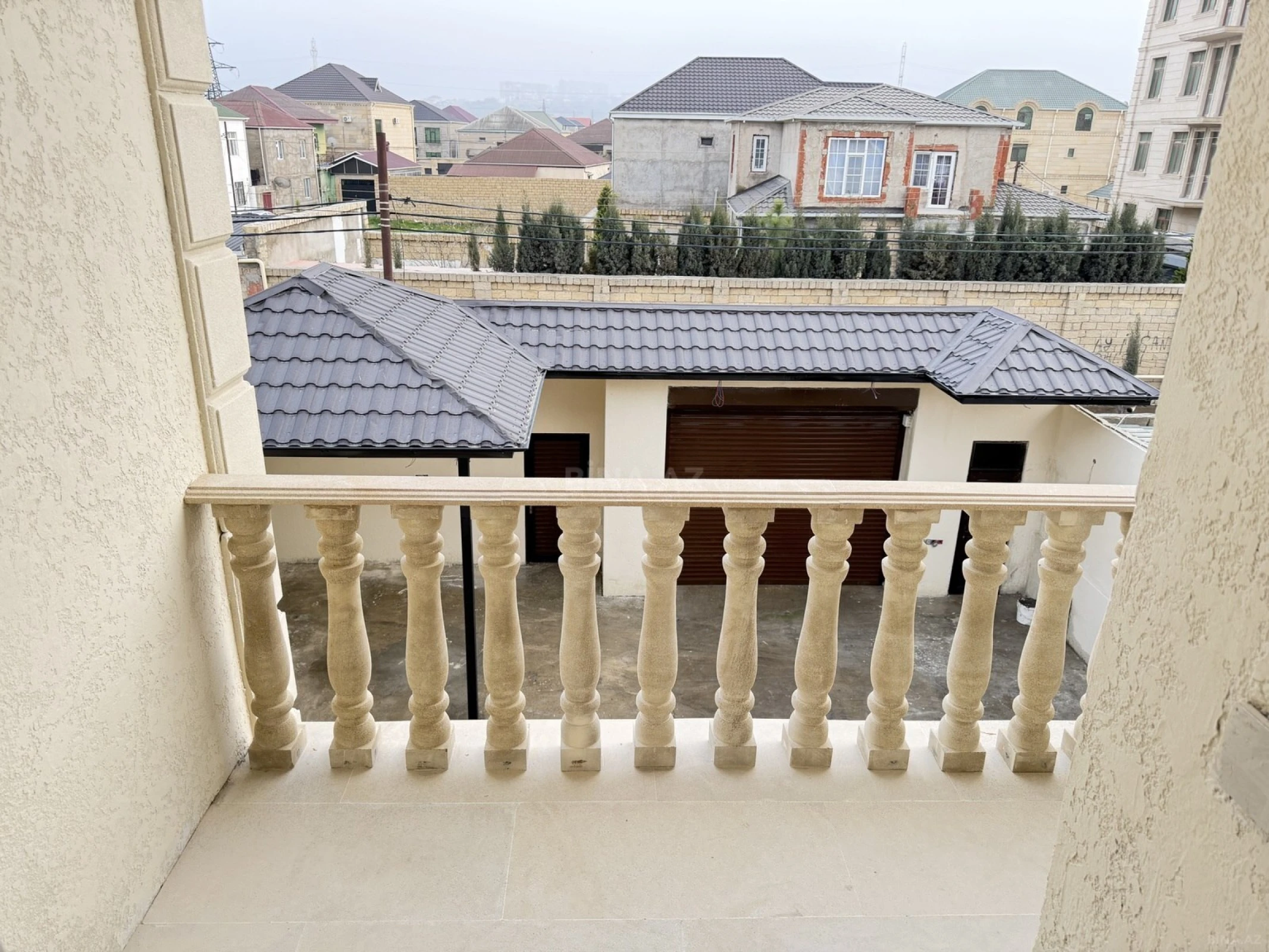 Satılır 6 otaqlı həyət evi 260 m²