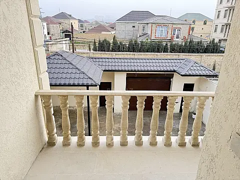 Satılır 6 otaqlı həyət evi 260 m²