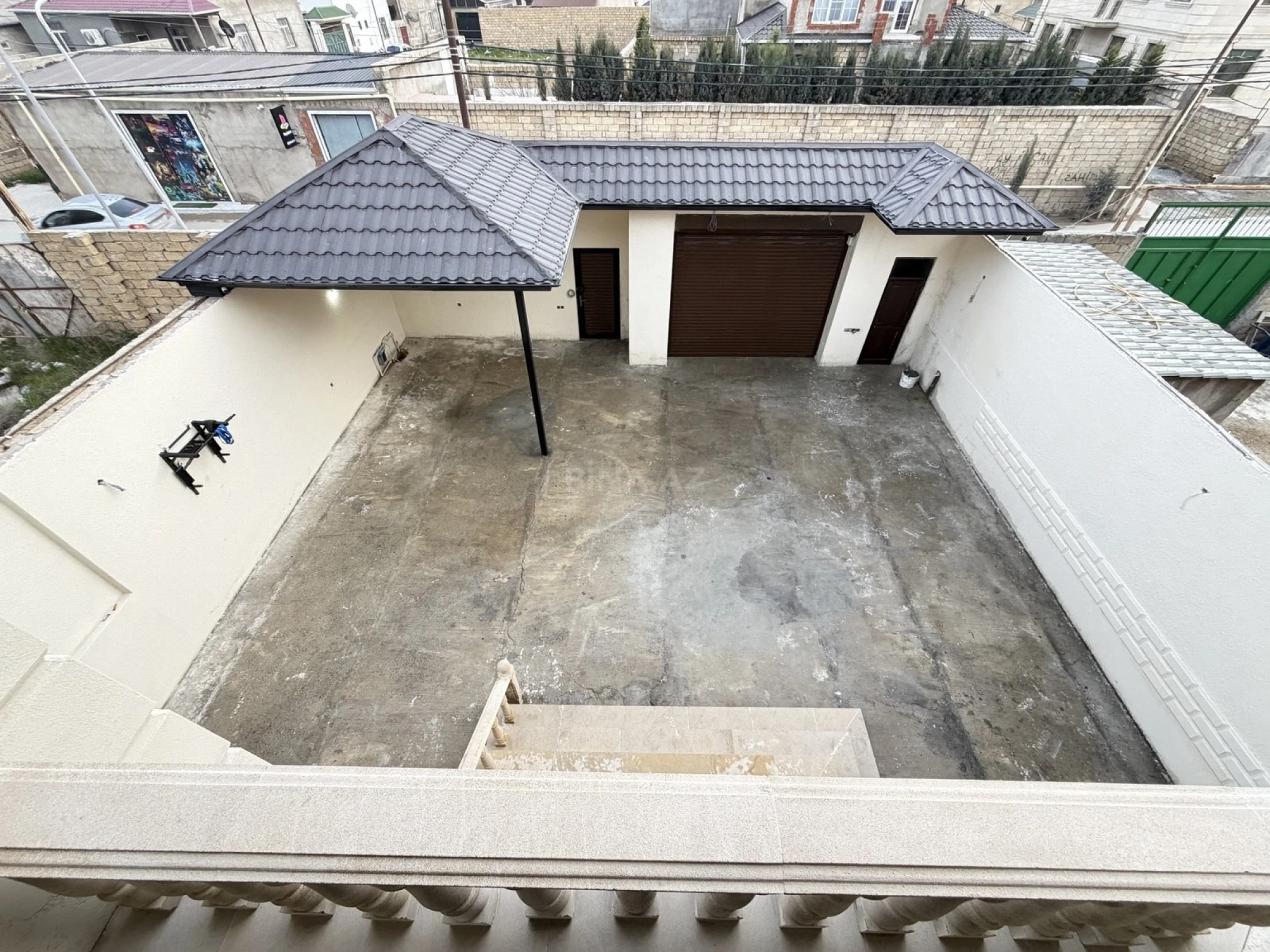 Satılır 6 otaqlı həyət evi 260 m²