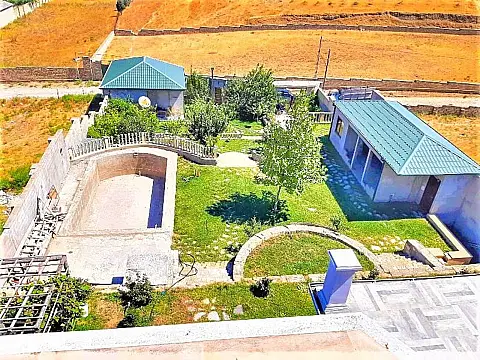 Satılır 7 otaqlı həyət evi 510 m²