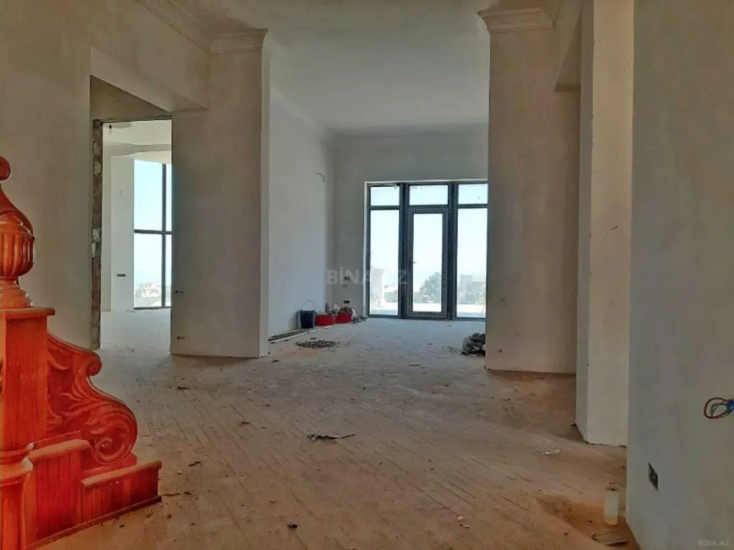 Satılır 7 otaqlı həyət evi 510 m²