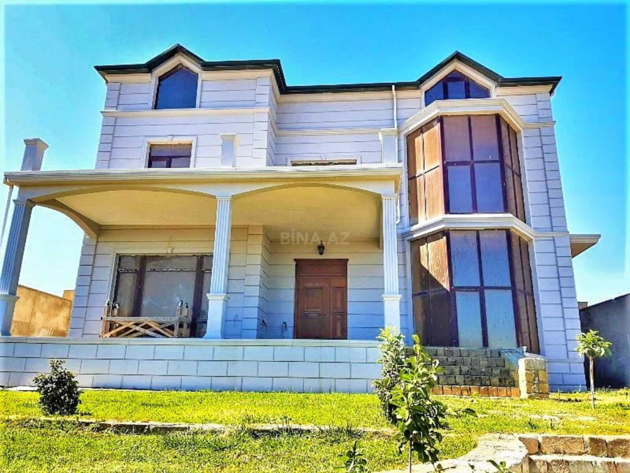 Satılır 7 otaqlı həyət evi 510 m²