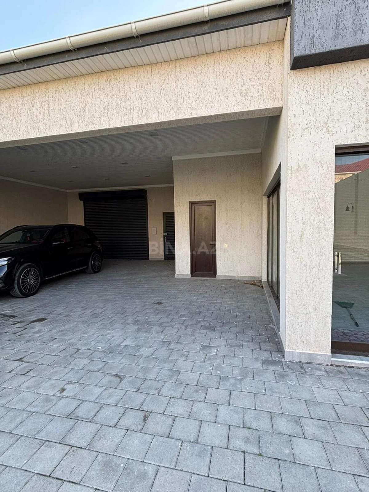 Satılır 7 otaqlı həyət evi 350 m²