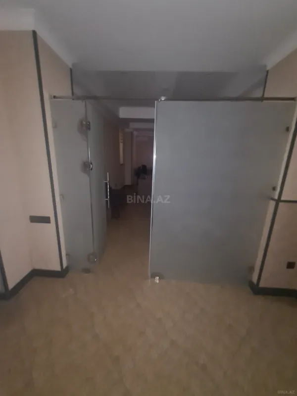 Kirayə verilir 5 otaqlı ofis 135 m²