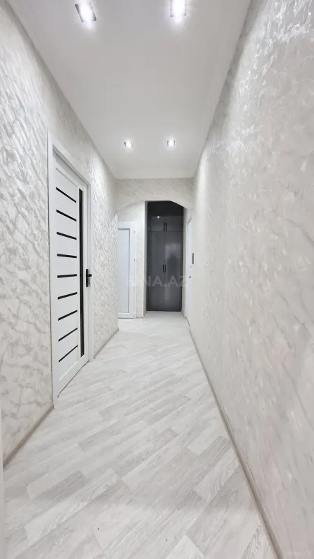 Satılır 2 otaqlı mənzil 75 m²