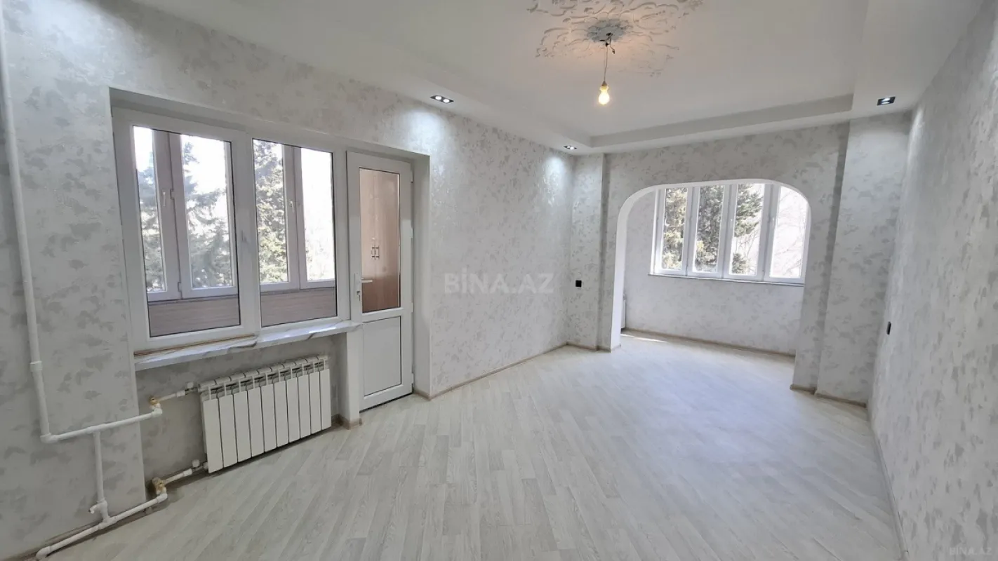 Satılır 2 otaqlı mənzil 75 m²