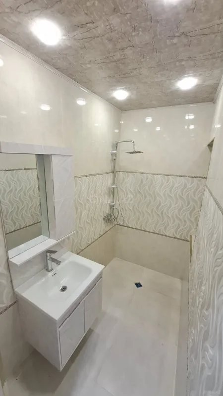 Satılır 2 otaqlı mənzil 75 m²