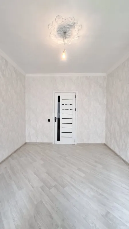 Satılır 2 otaqlı mənzil 75 m²