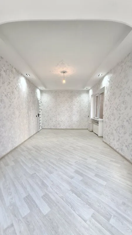 Satılır 2 otaqlı mənzil 75 m²