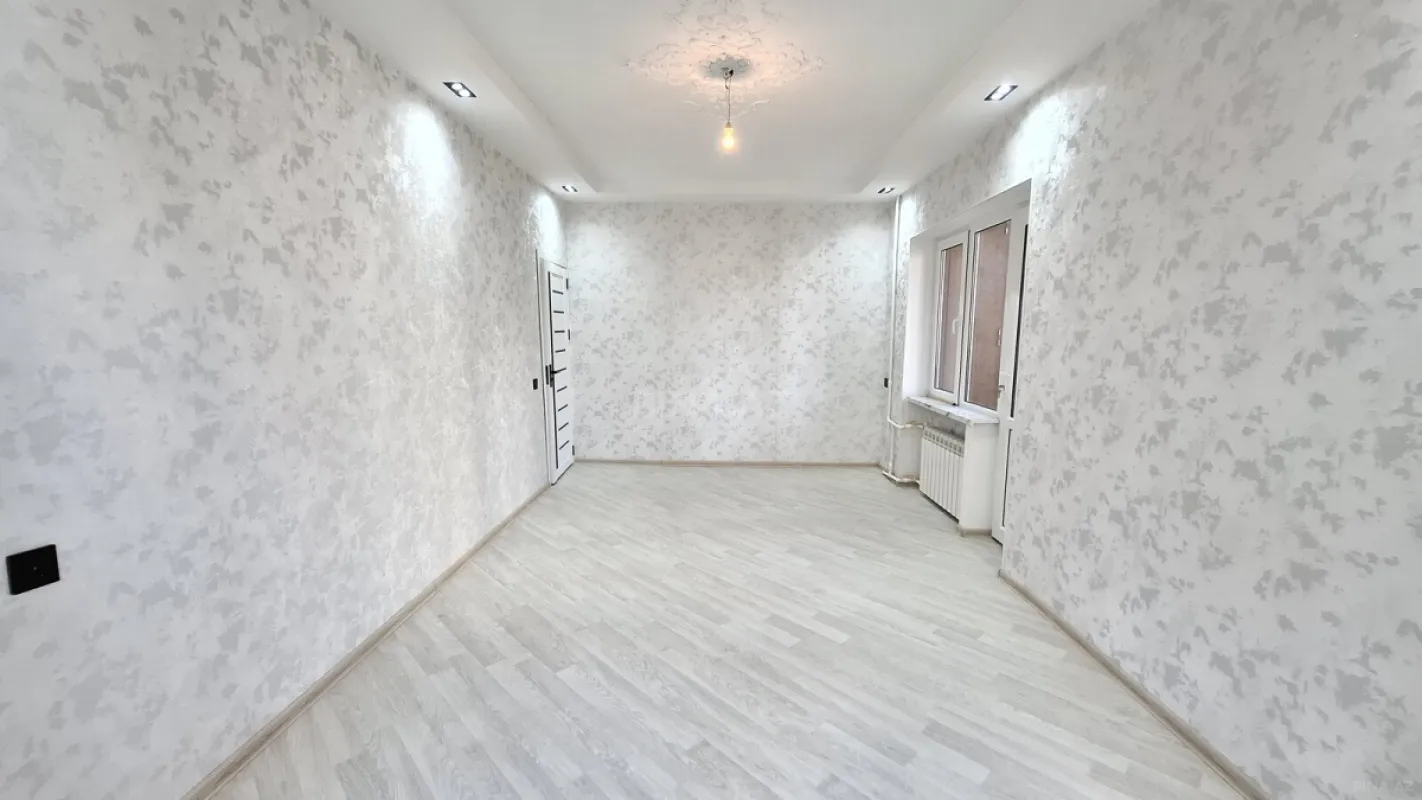 Satılır 2 otaqlı mənzil 75 m²