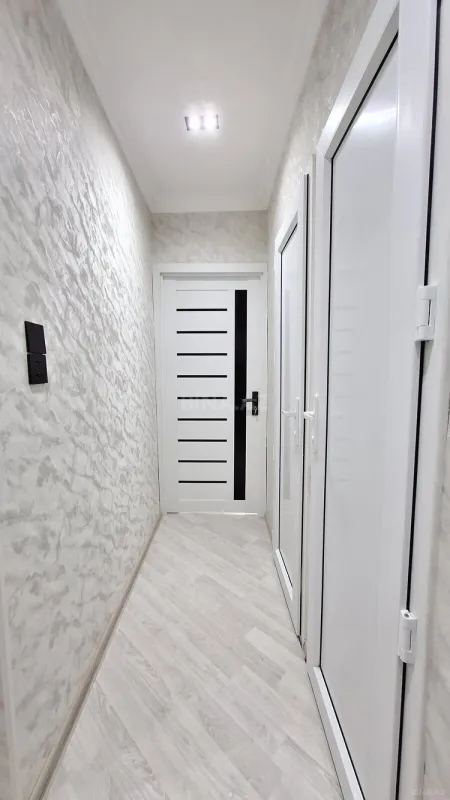 Satılır 2 otaqlı mənzil 75 m²