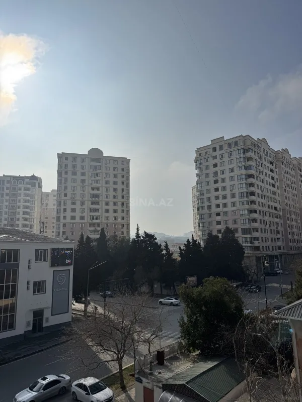 Satılır 2 otaqlı mənzil 62 m²