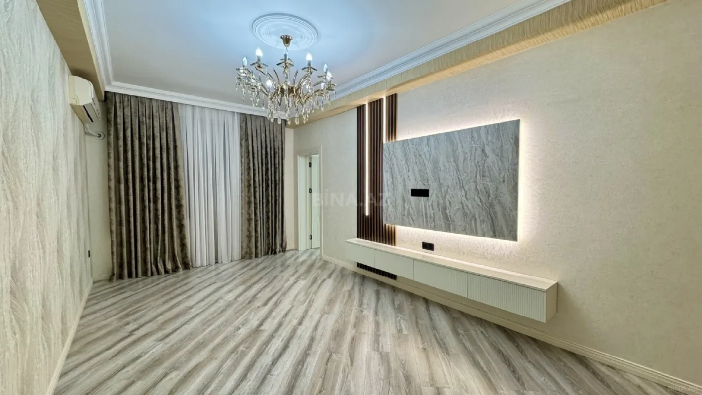 Satılır 3 otaqlı mənzil 98 m²