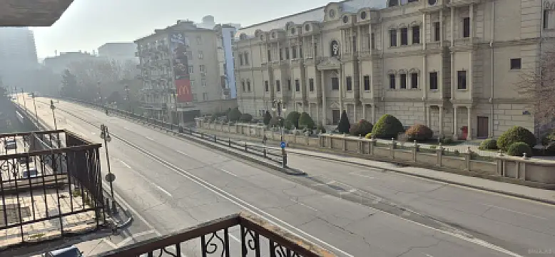 Satılır 3 otaqlı mənzil 70 m²