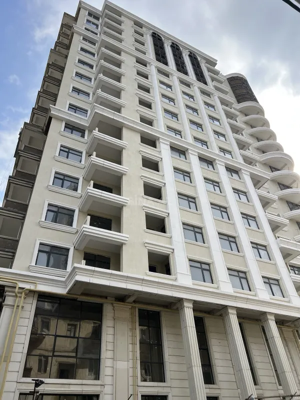 Satılır 2 otaqlı mənzil 78 m²