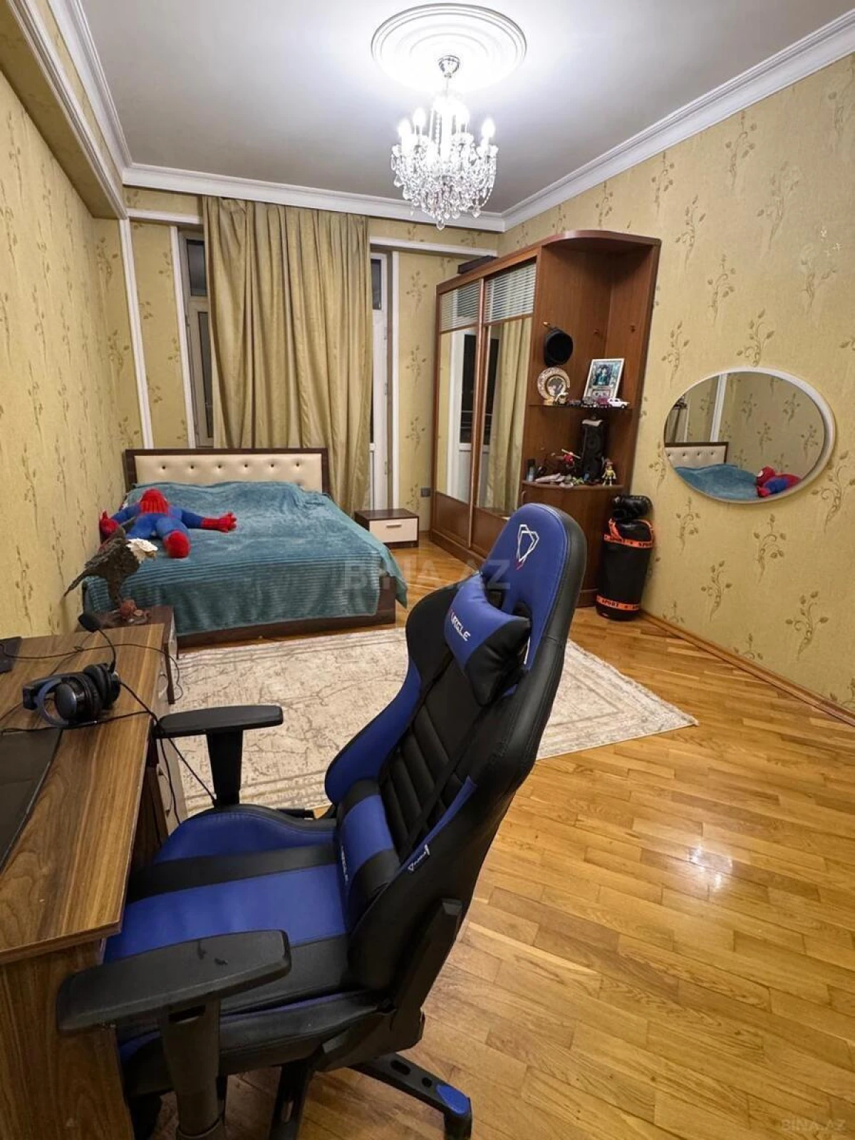 Kirayə verilir 3 otaqlı mənzil 140 m²